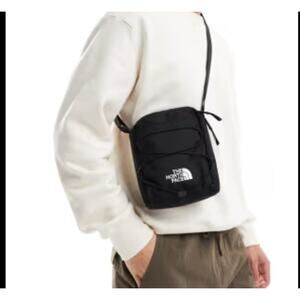 The North Face Jester Crossbody Bag Black Small Messenger Sling Unisex